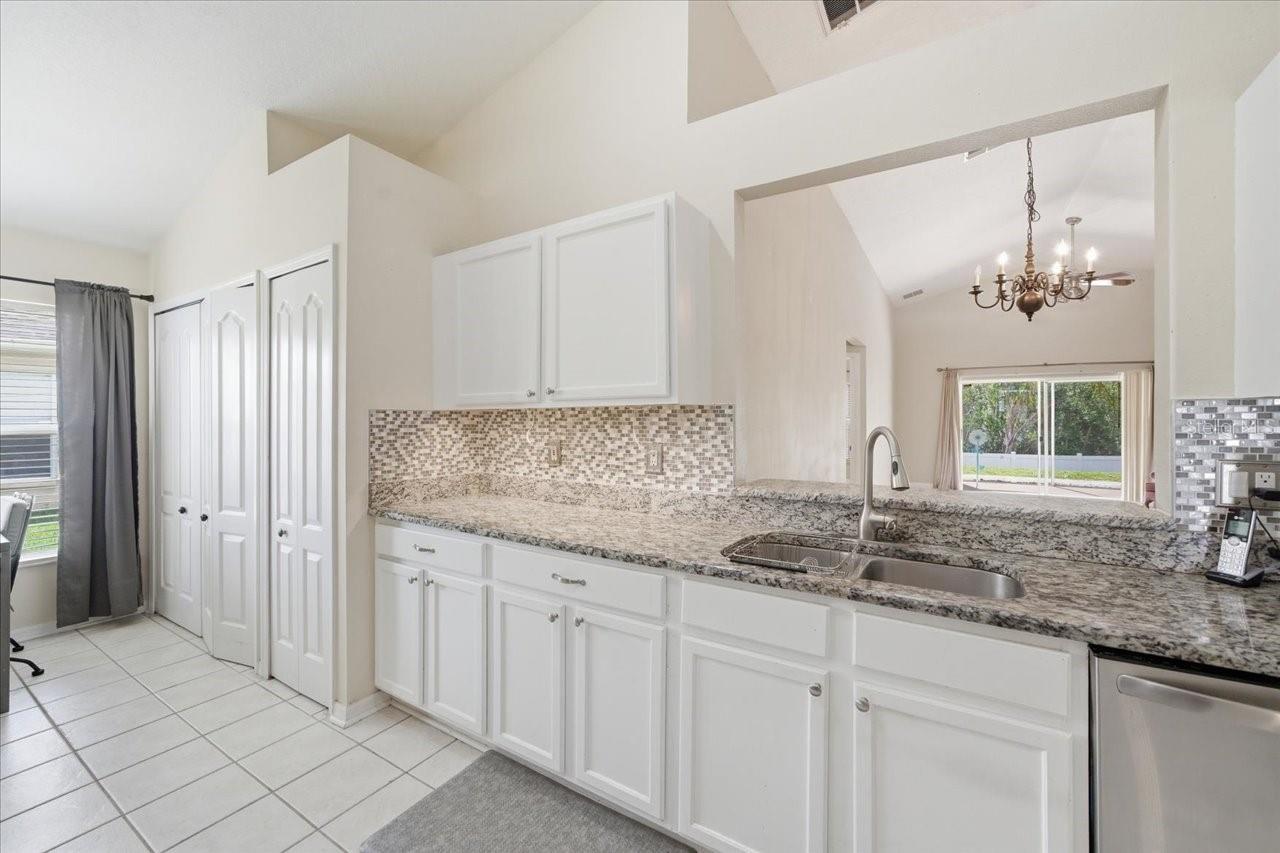 Image 6 of 30 For 4250 Pine Isle Drive