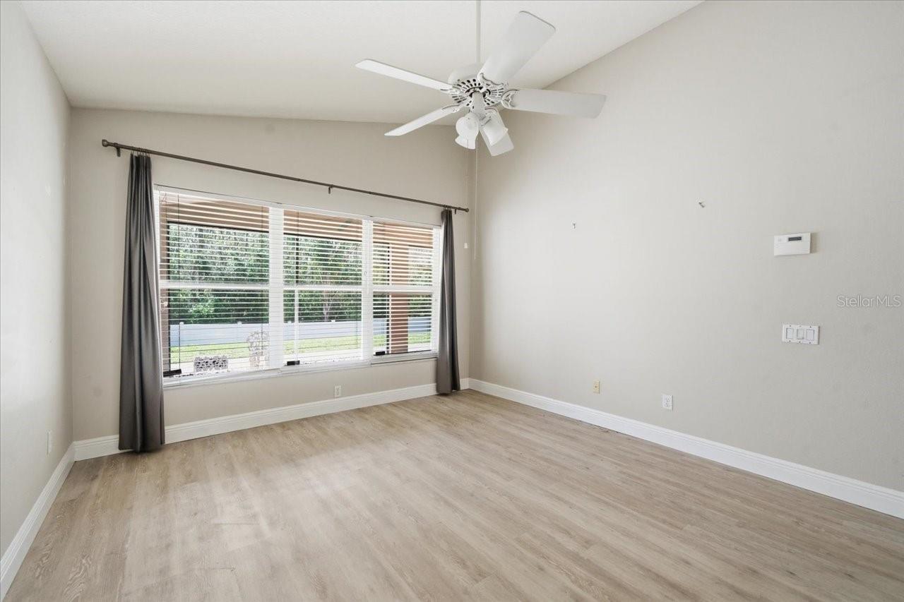 Image 9 of 30 For 4250 Pine Isle Drive