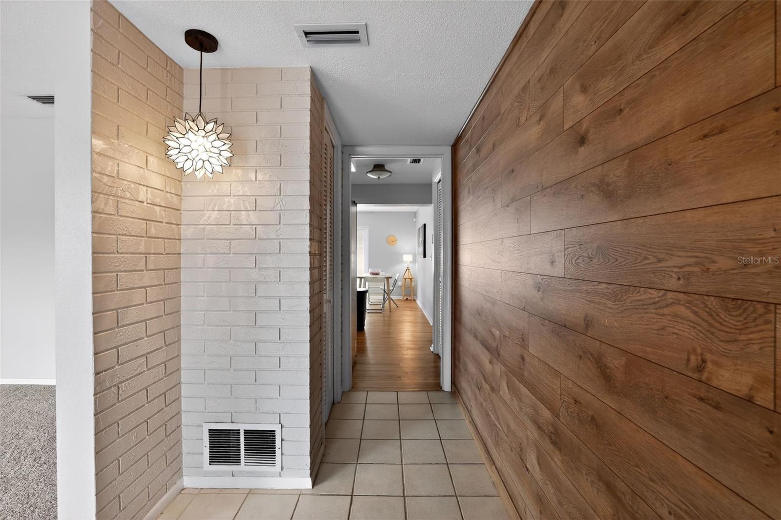 Image 10 of 37 For 13940 Antigua Drive