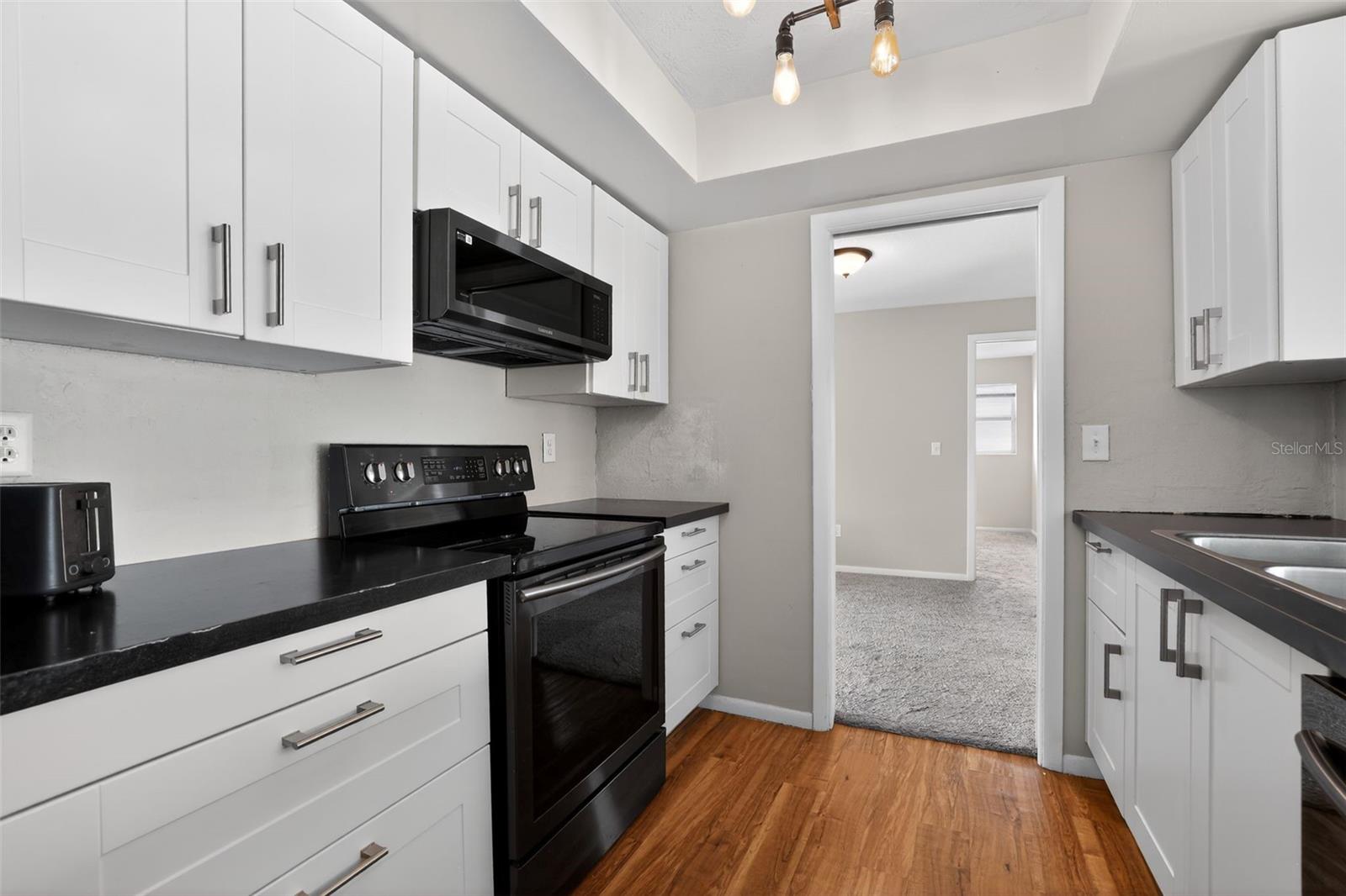 Image 15 of 37 For 13940 Antigua Drive