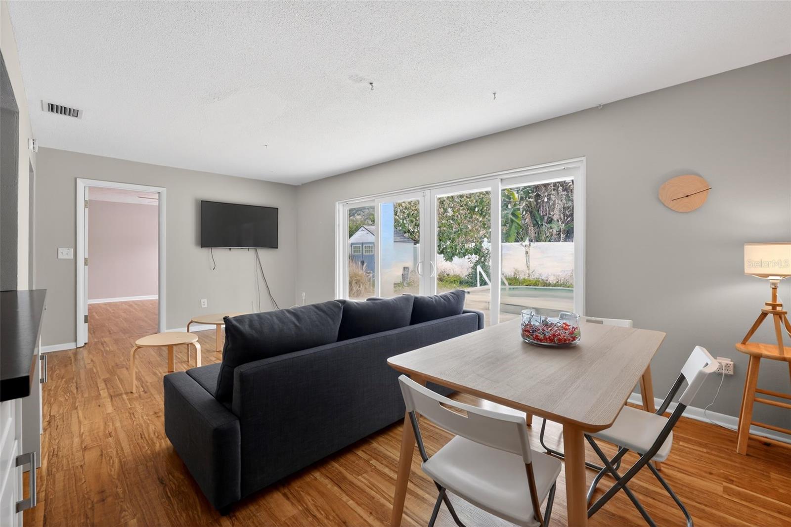 Image 19 of 37 For 13940 Antigua Drive