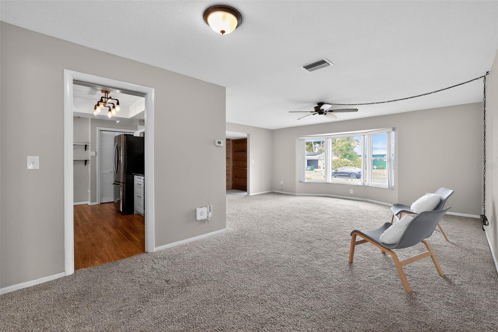 Image 21 of 37 For 13940 Antigua Drive