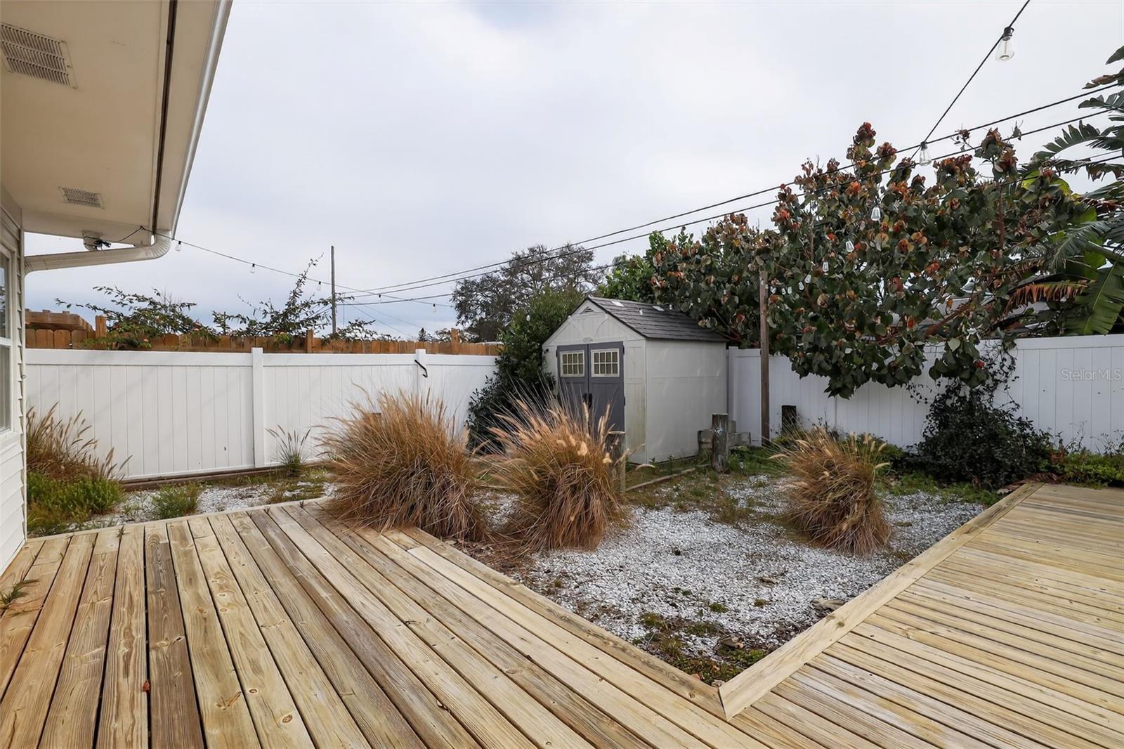 Image 7 of 37 For 13940 Antigua Drive