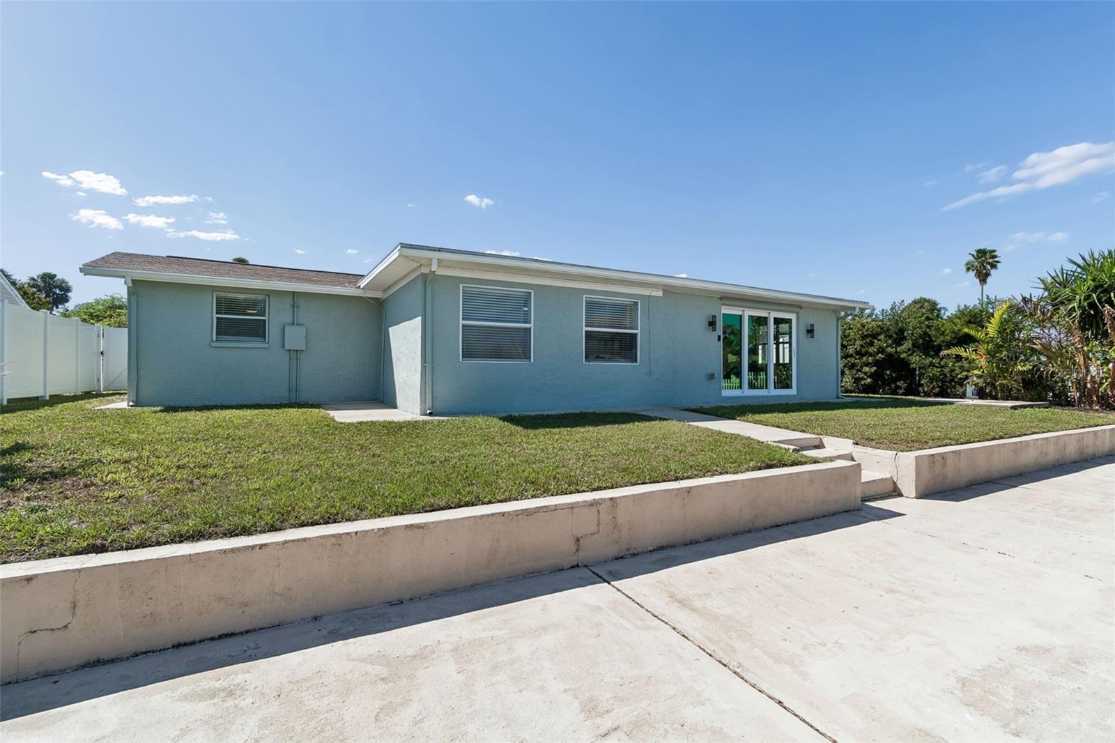 Image 16 of 47 For 4417 Rudder Way