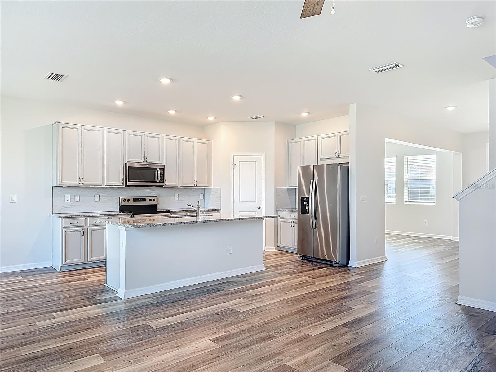 Image 11 of 53 For 11828 Cara Field Avenue