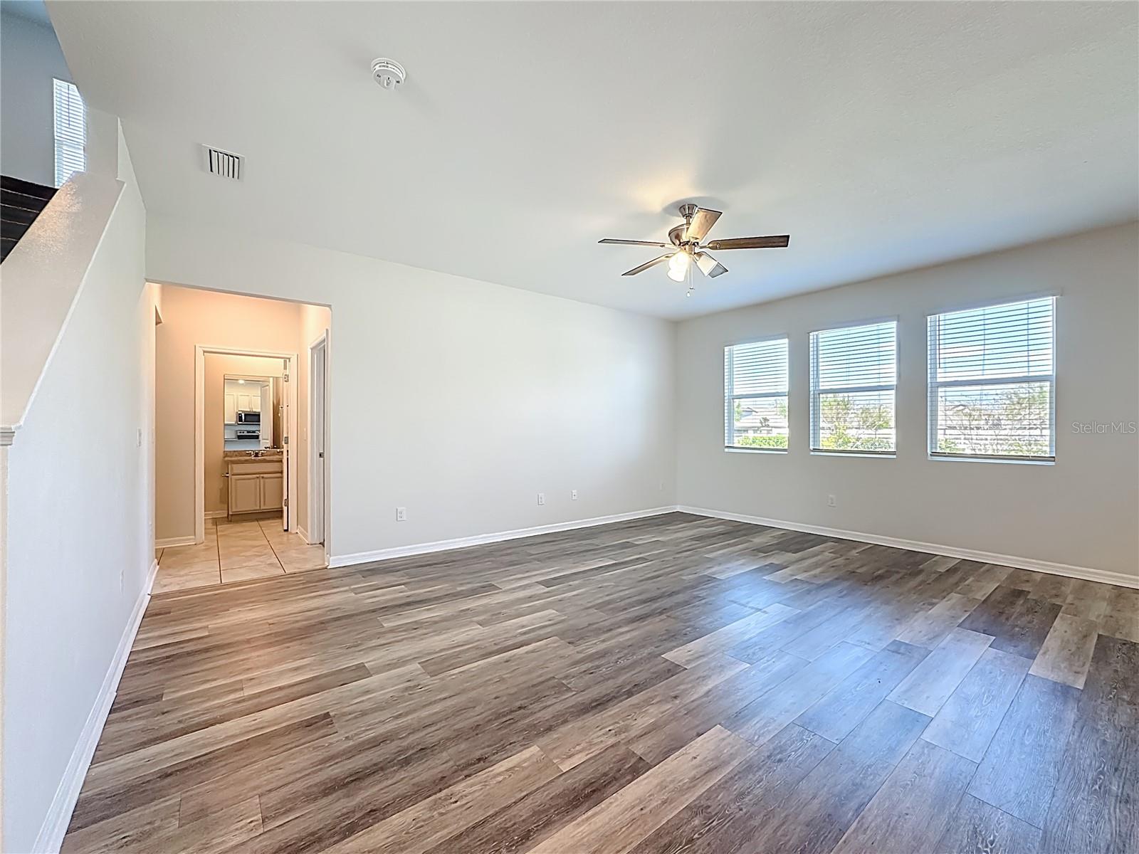 Image 15 of 53 For 11828 Cara Field Avenue