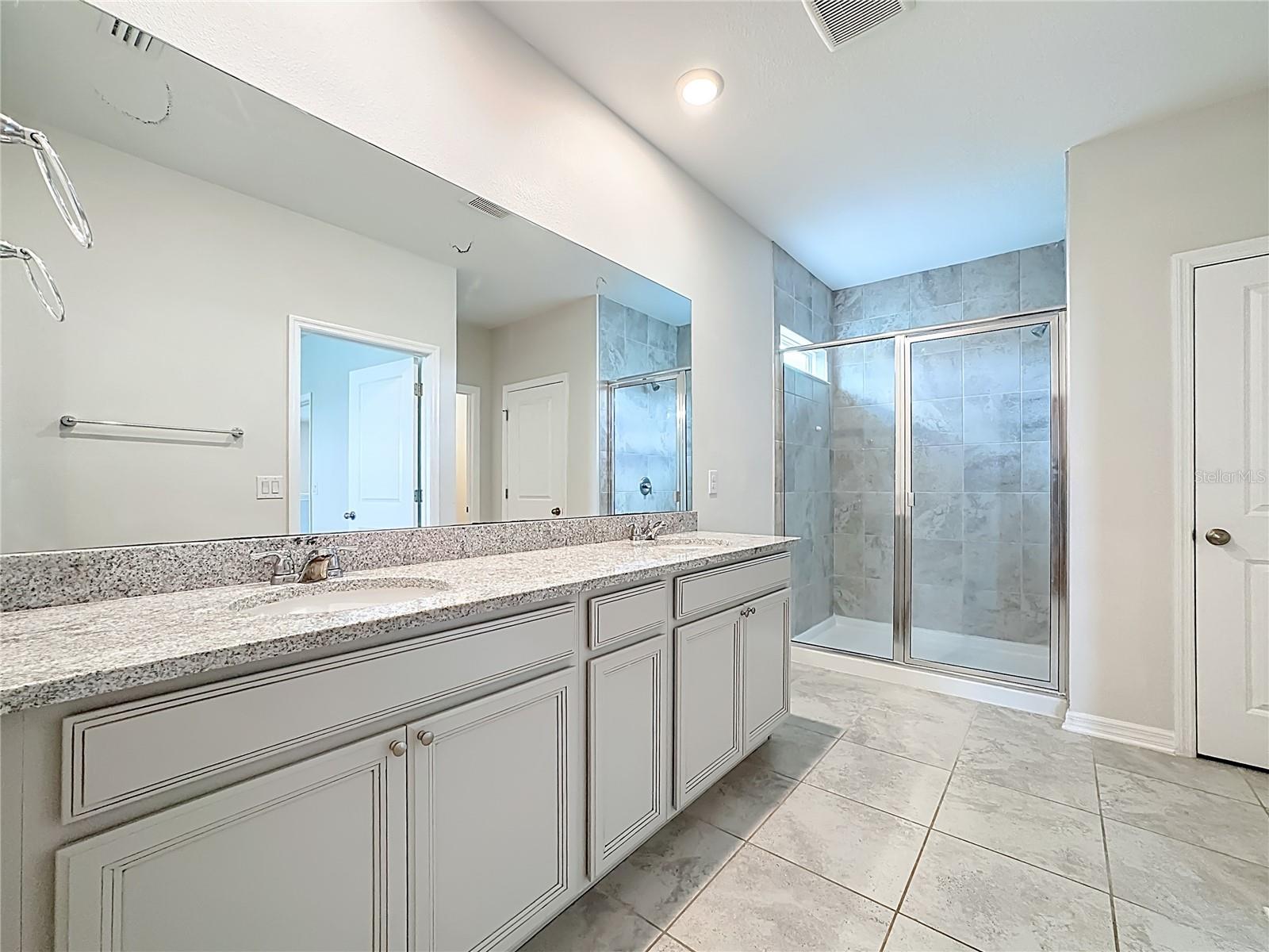 Image 39 of 53 For 11828 Cara Field Avenue