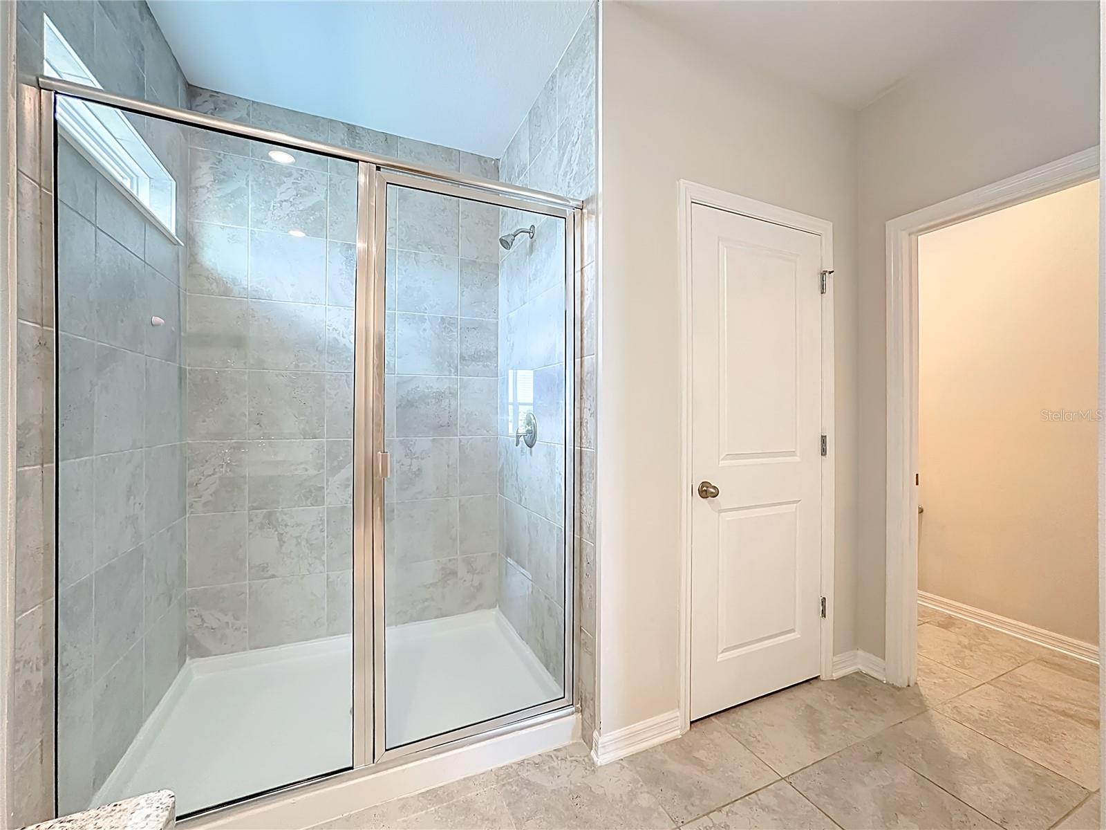 Image 40 of 53 For 11828 Cara Field Avenue