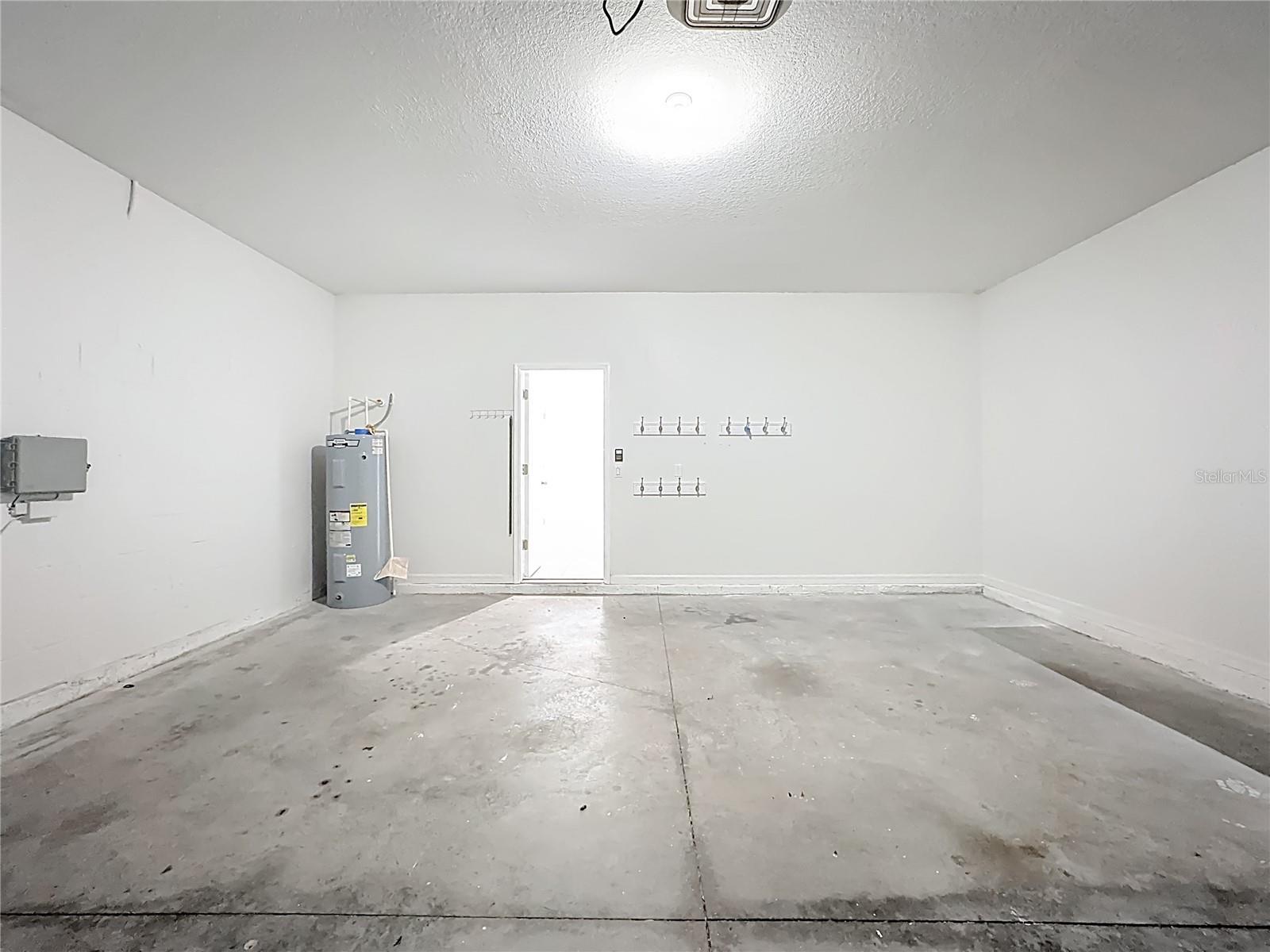 Image 44 of 53 For 11828 Cara Field Avenue