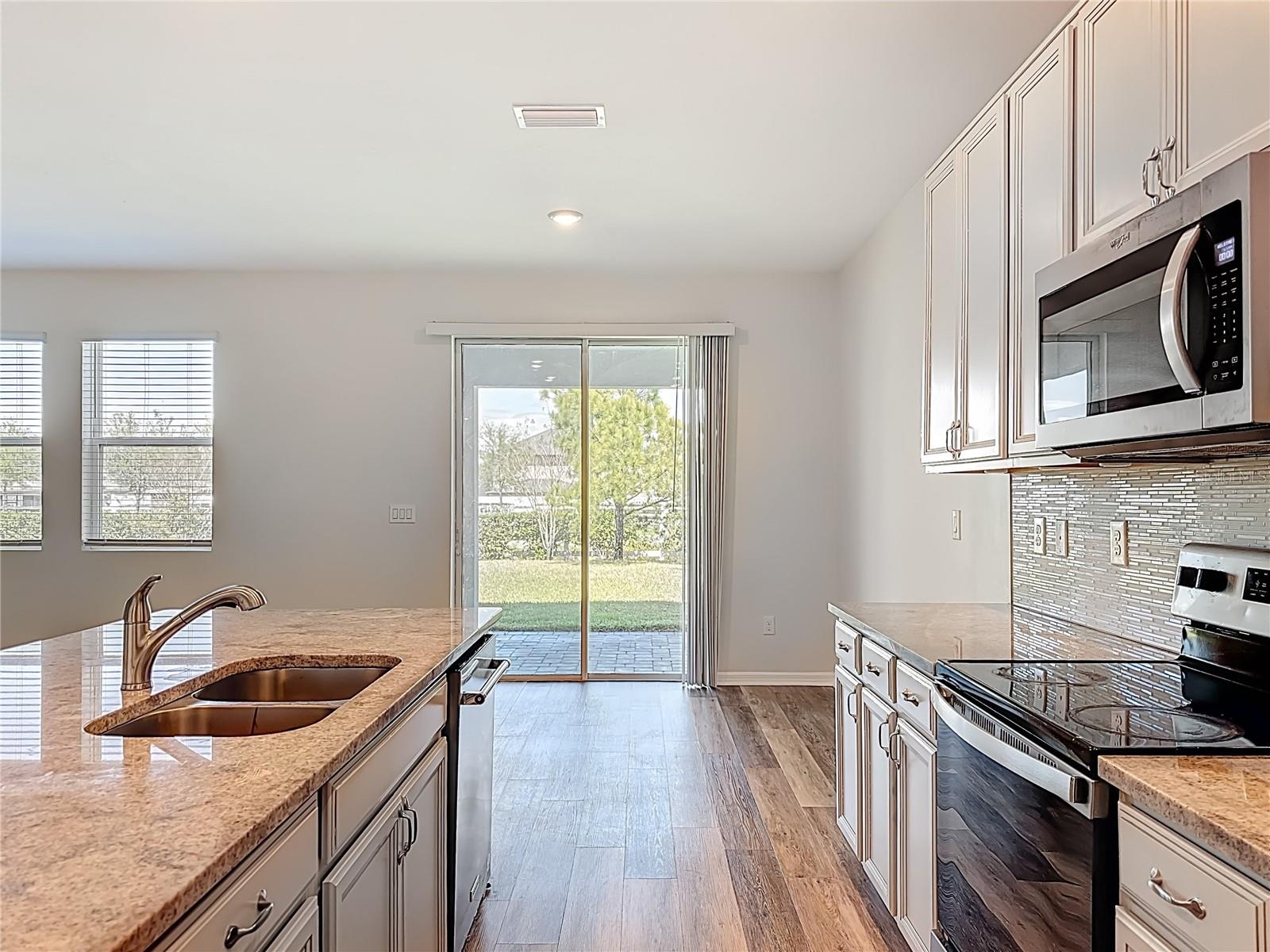 Image 8 of 53 For 11828 Cara Field Avenue