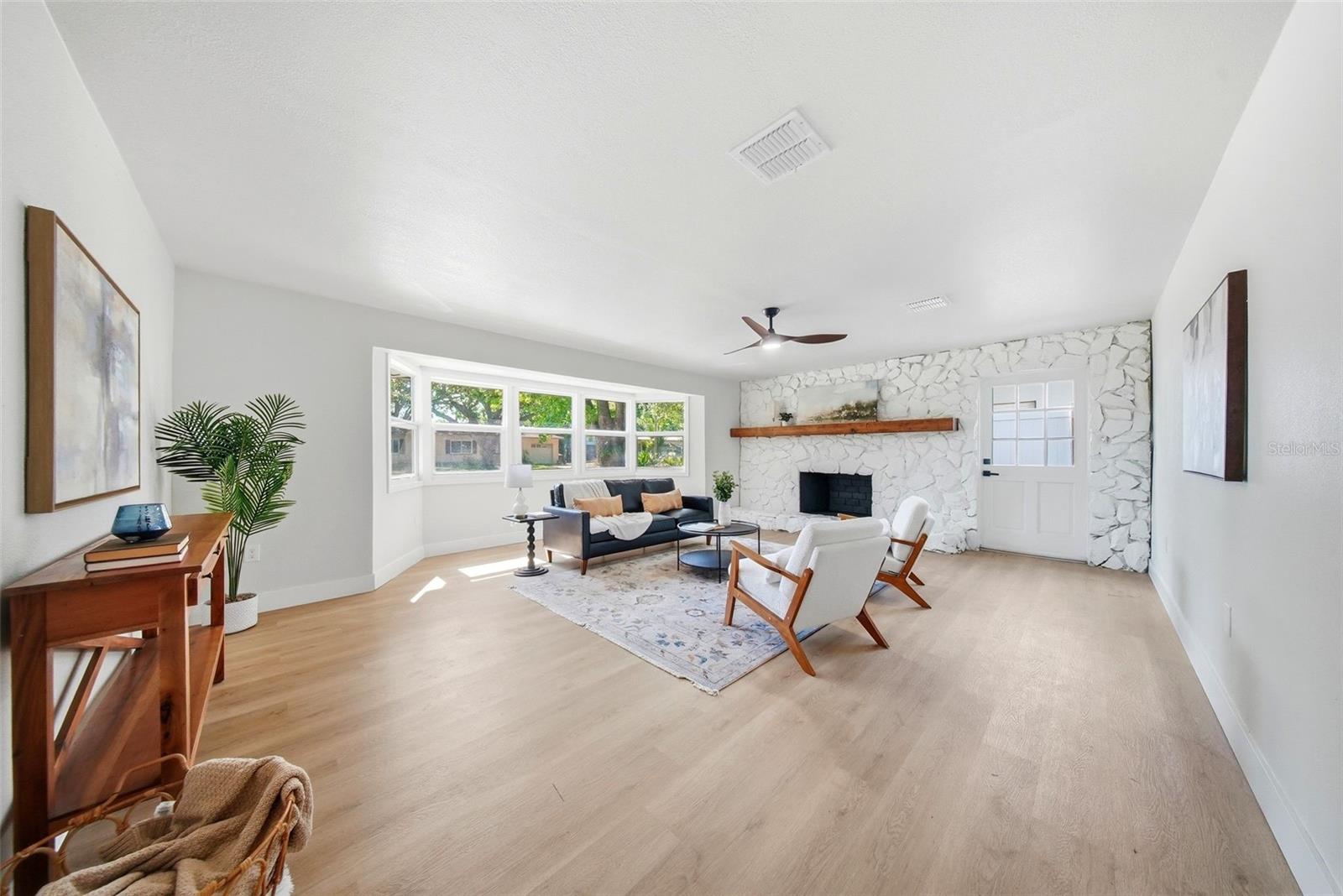 Image 14 of 40 For 1125 77th Street N