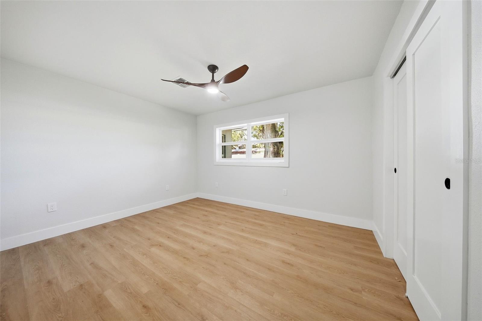 Image 21 of 40 For 1125 77th Street N