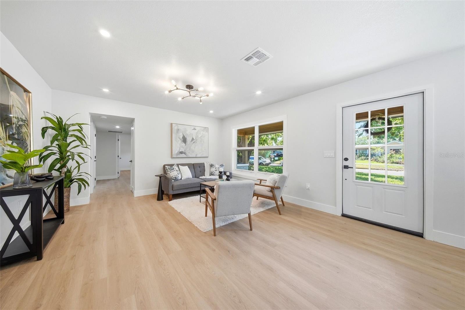 Image 8 of 40 For 1125 77th Street N