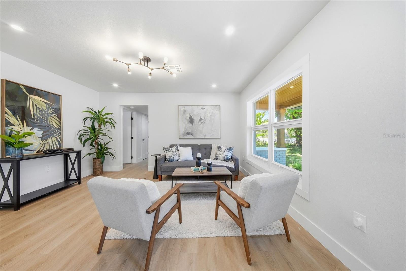 Image 9 of 40 For 1125 77th Street N