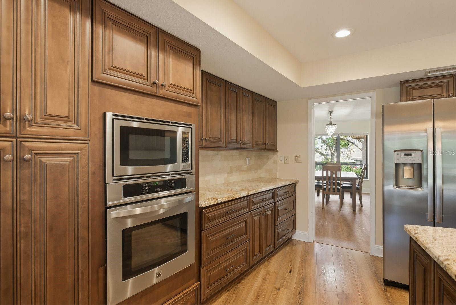 Image 10 of 43 For 3472 Shoreline Circle