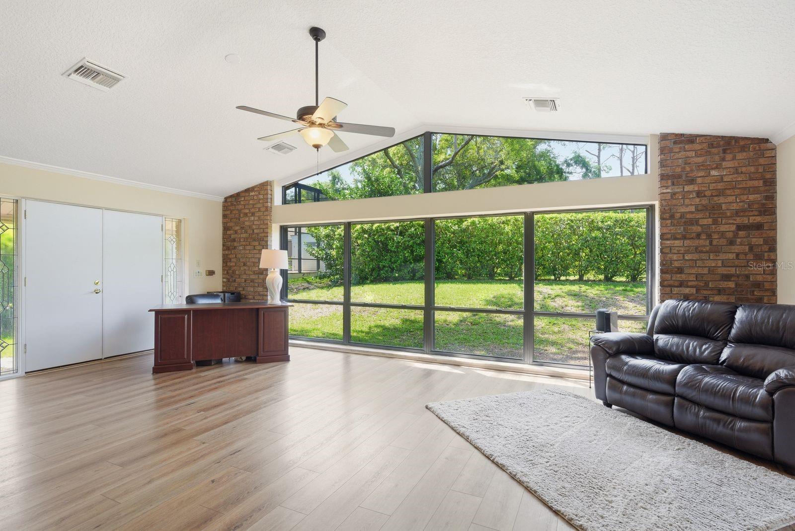 Image 16 of 43 For 3472 Shoreline Circle