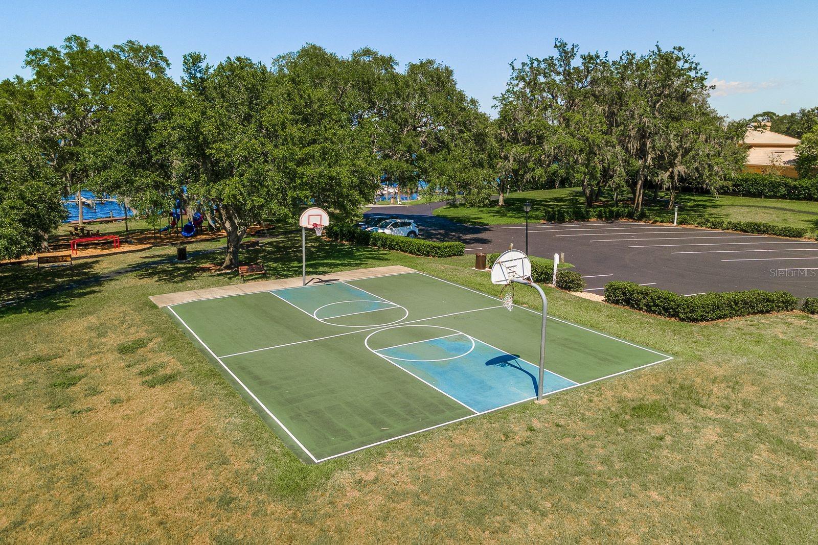 Image 38 of 43 For 3472 Shoreline Circle