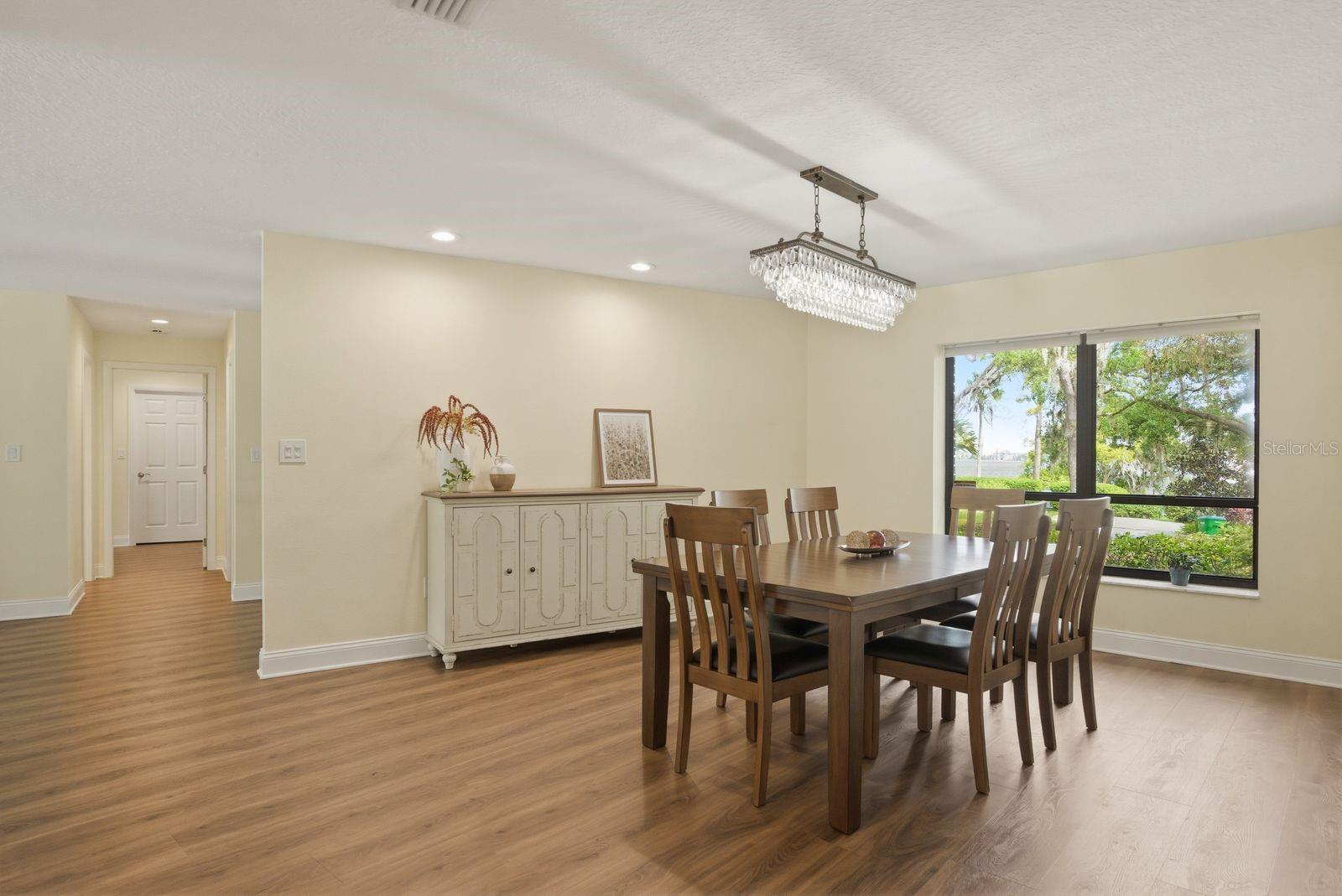 Image 6 of 43 For 3472 Shoreline Circle