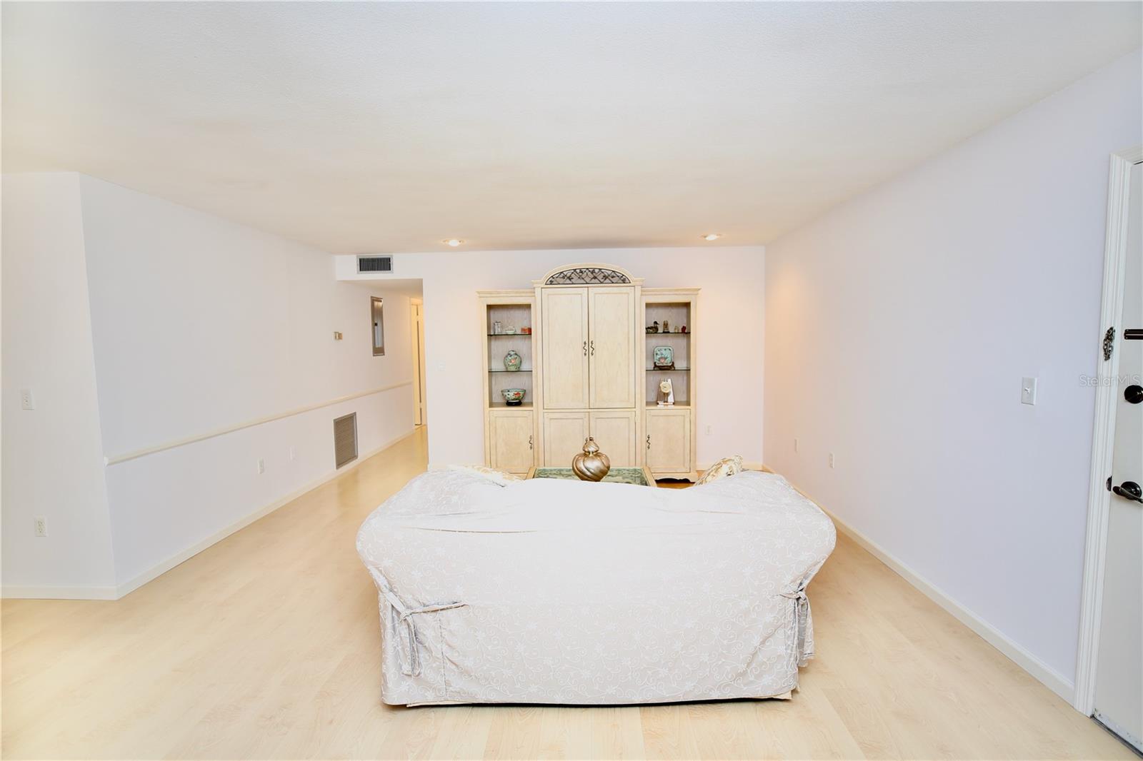 Image 16 of 39 For 1713 Belleair Forest Drive C