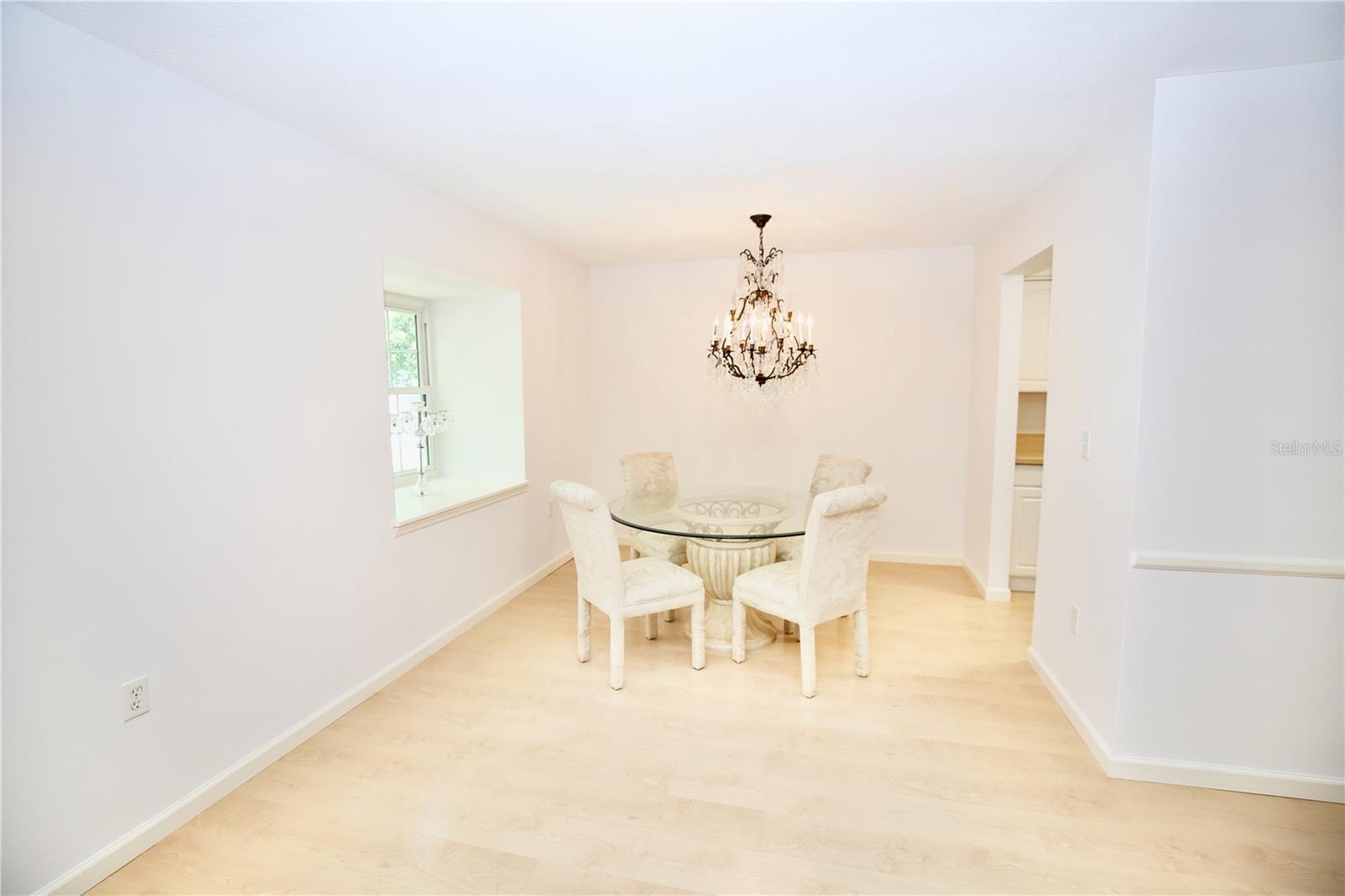 Image 4 of 39 For 1713 Belleair Forest Drive C