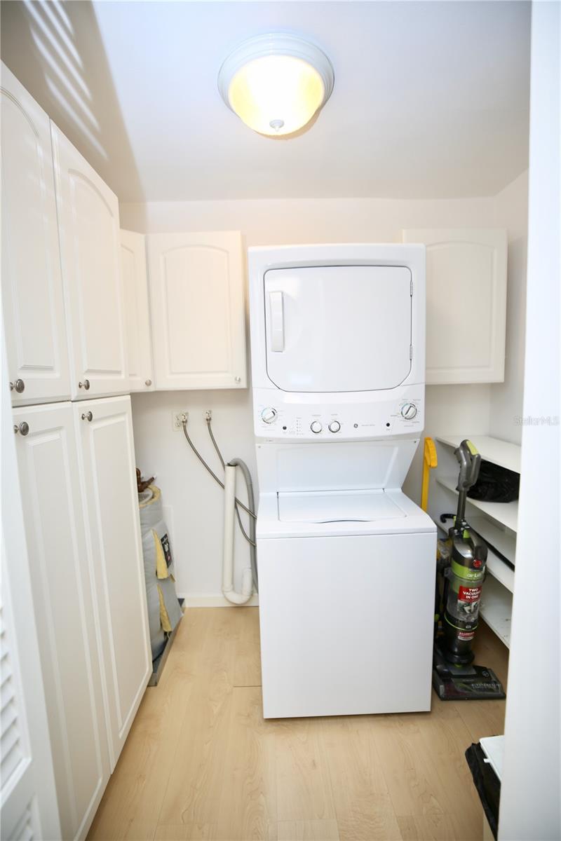 Image 7 of 39 For 1713 Belleair Forest Drive C