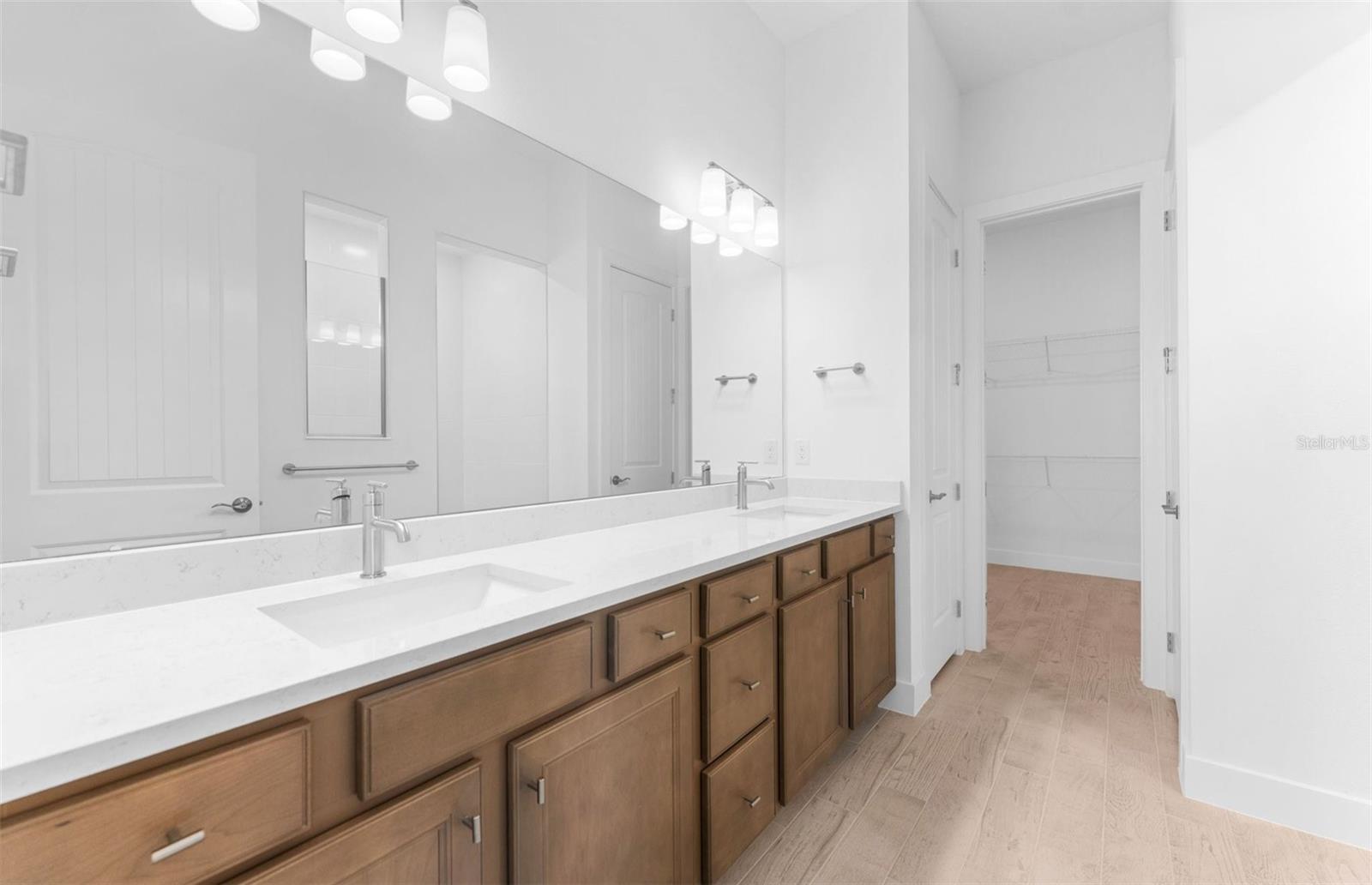 Image 9 of 23 For 37265 Gunnison Drive