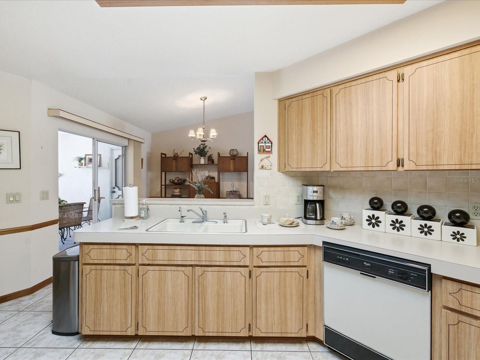 Image 14 of 53 For 4298 Craigdarragh Avenue