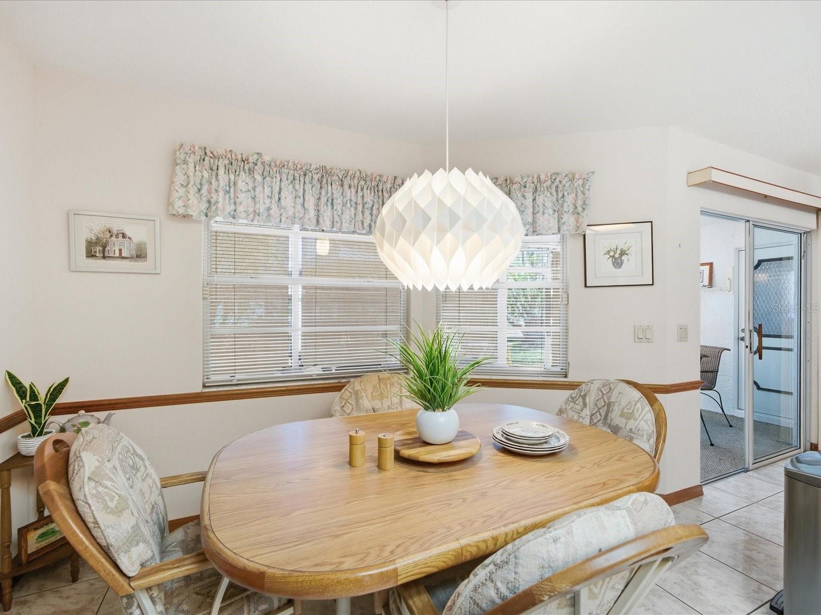 Image 25 of 53 For 4298 Craigdarragh Avenue