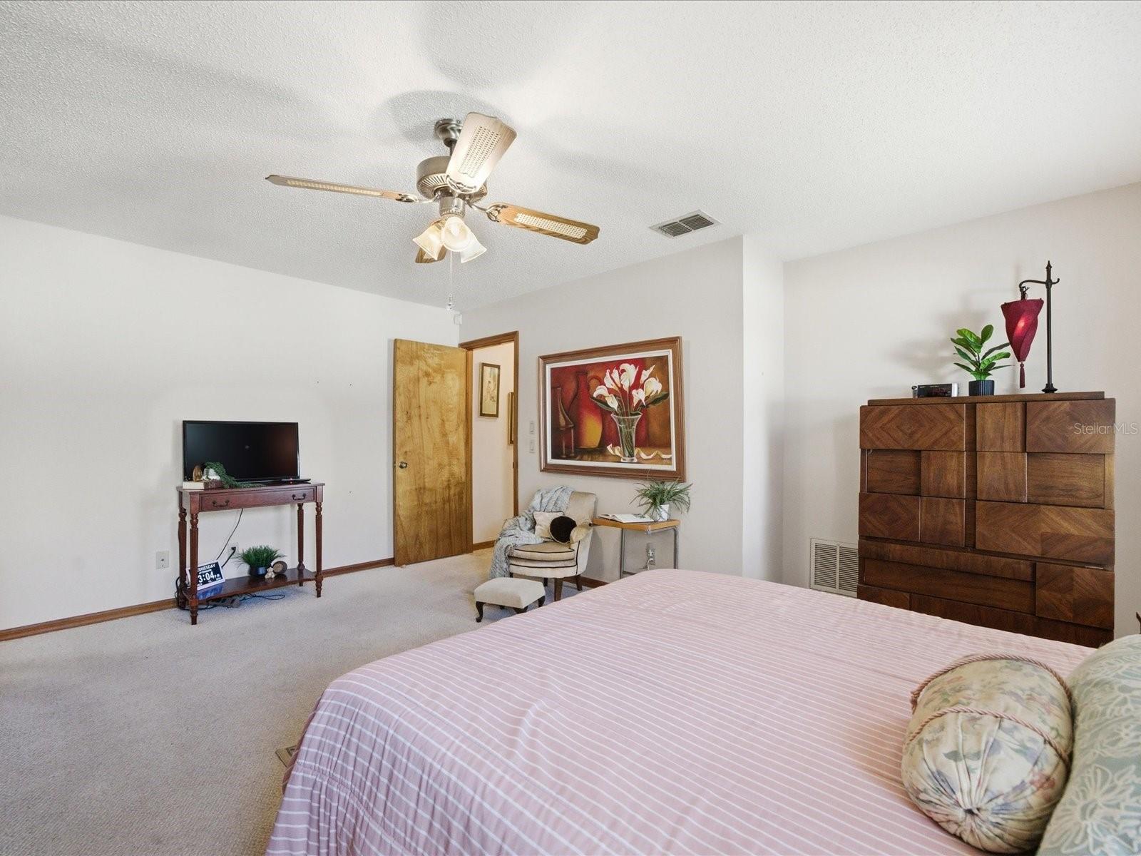 Image 29 of 53 For 4298 Craigdarragh Avenue