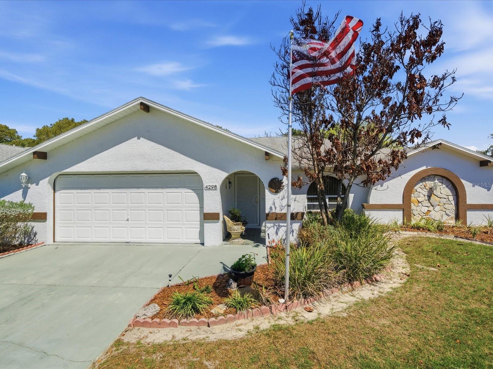 Image 4 of 53 For 4298 Craigdarragh Avenue