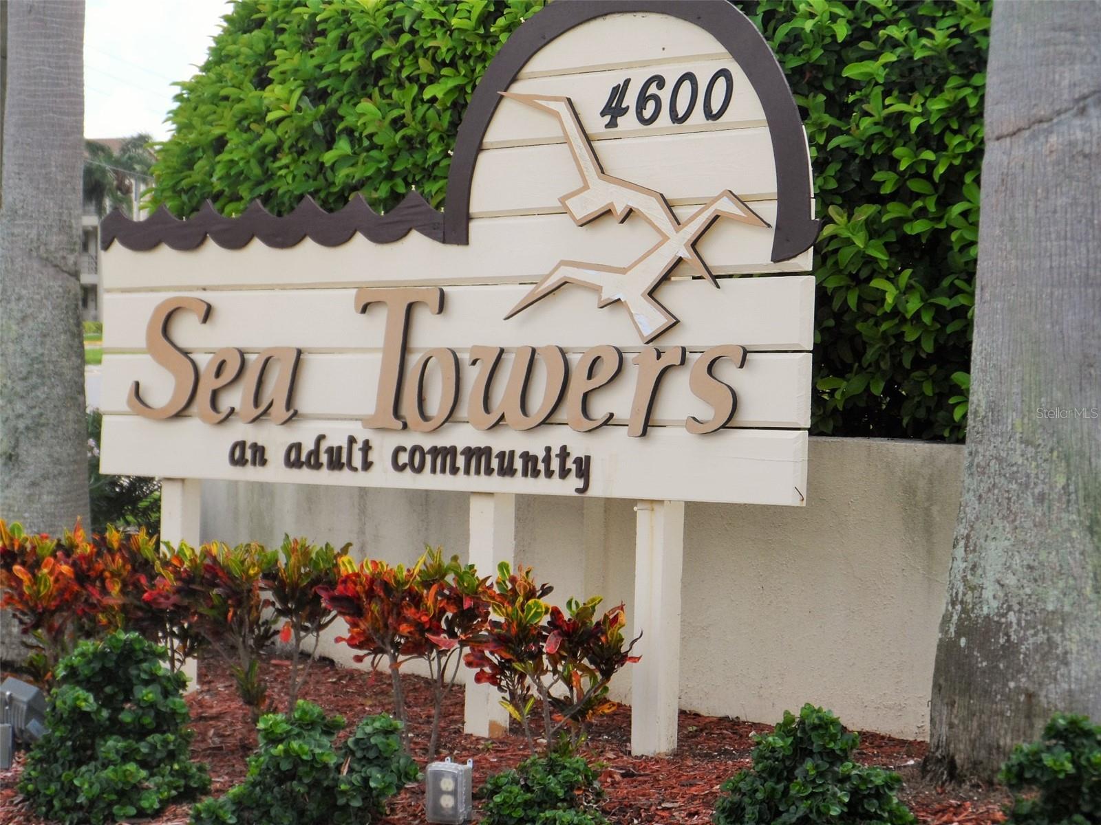 Image 17 of 26 For 4575 Cove Circle 1004