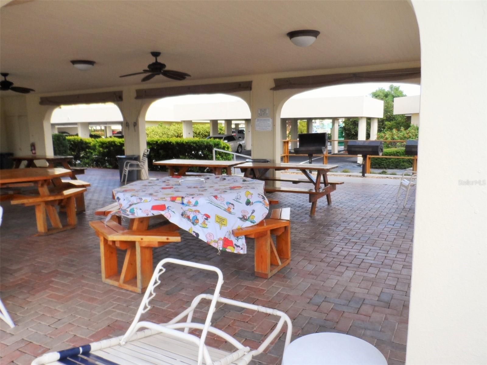 Image 24 of 26 For 4575 Cove Circle 1004