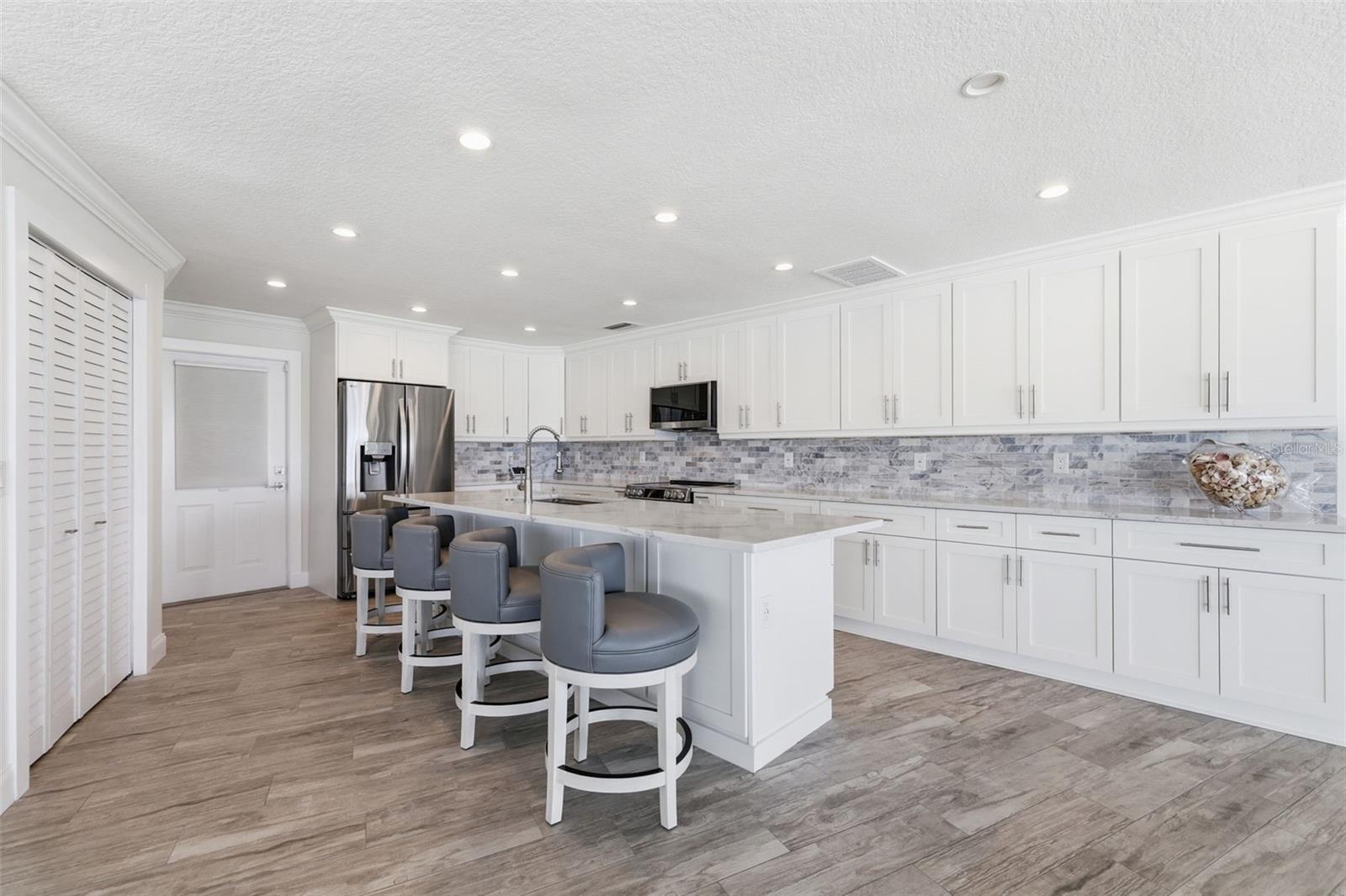 Image 12 of 48 For 16123 6th Street E