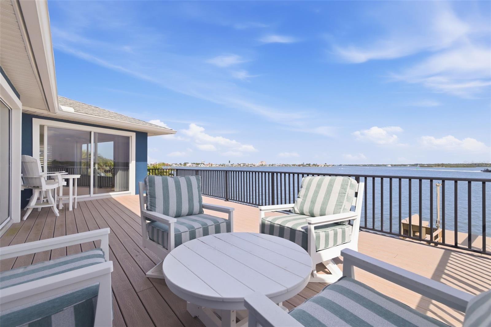 Image 21 of 48 For 16123 6th Street E