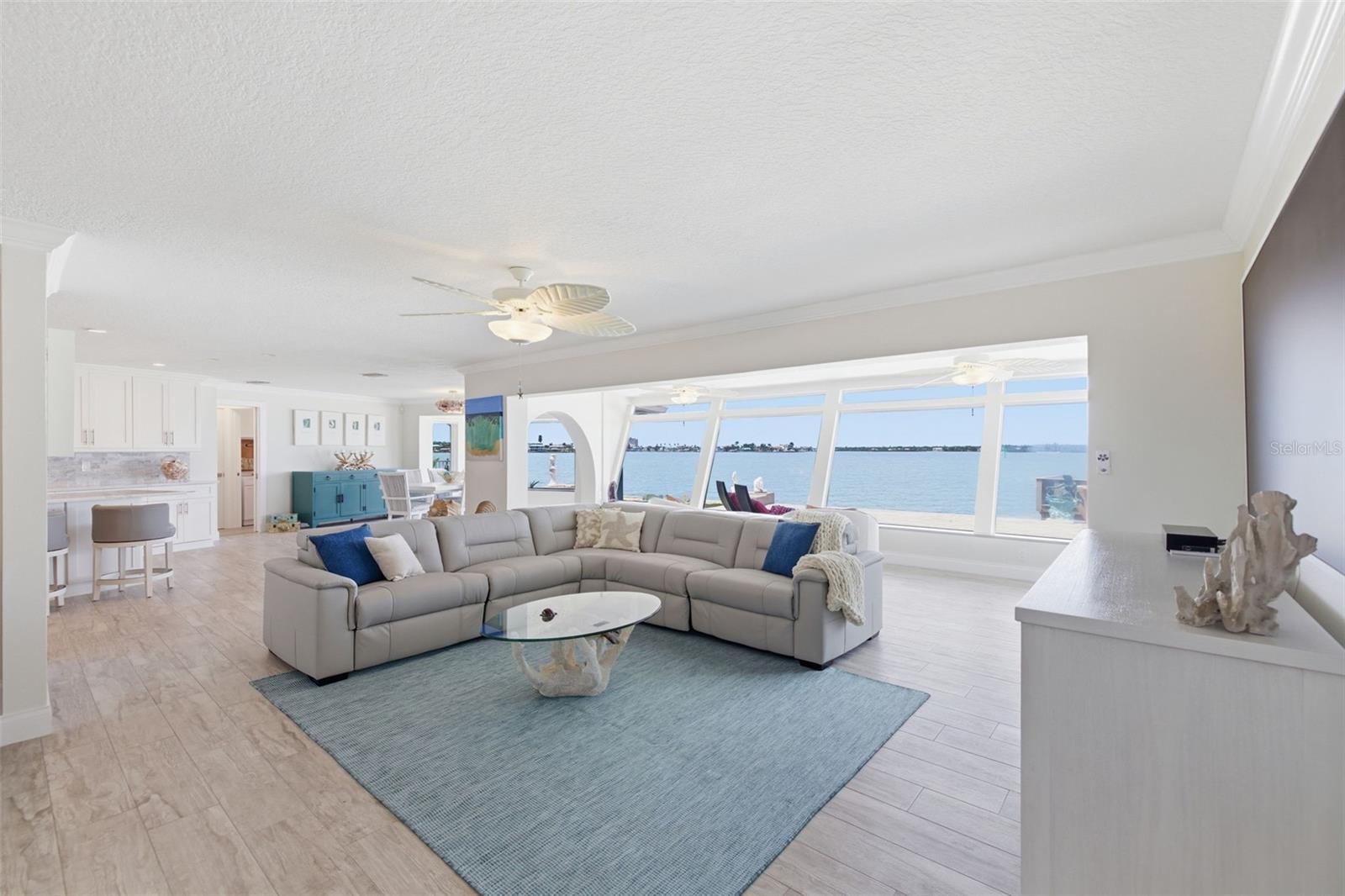 Image 5 of 48 For 16123 6th Street E