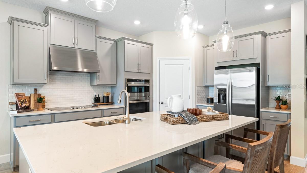 Image 10 of 58 For 14219 Sawmill Street