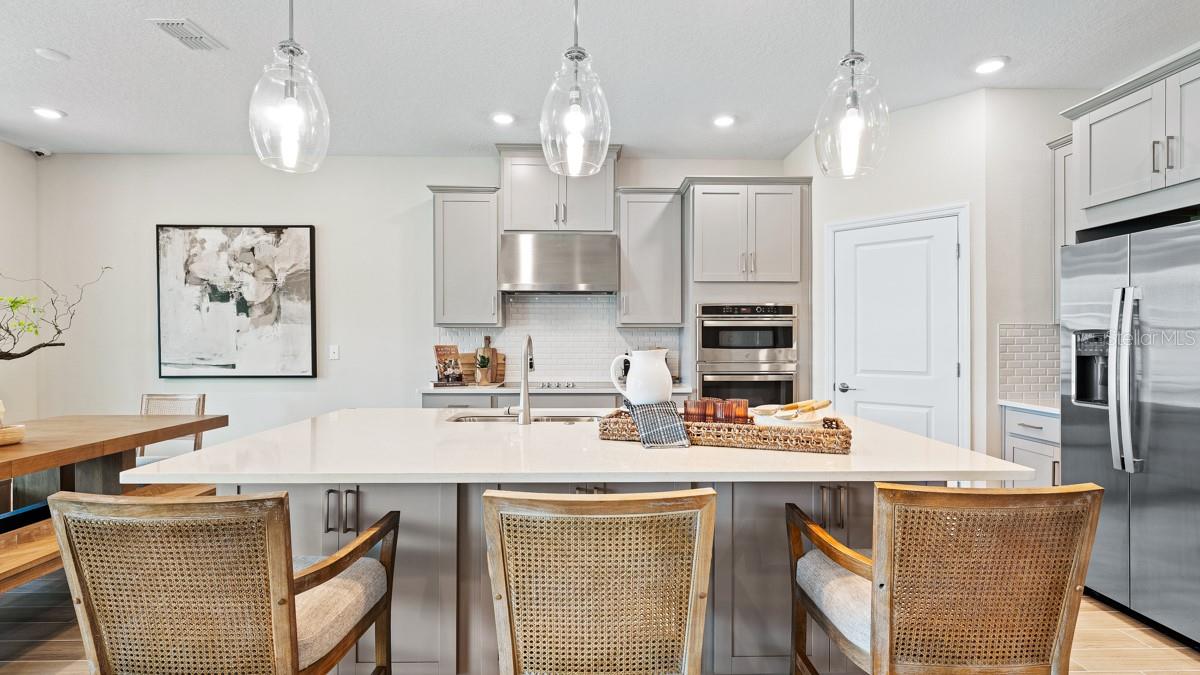 Image 11 of 58 For 14219 Sawmill Street