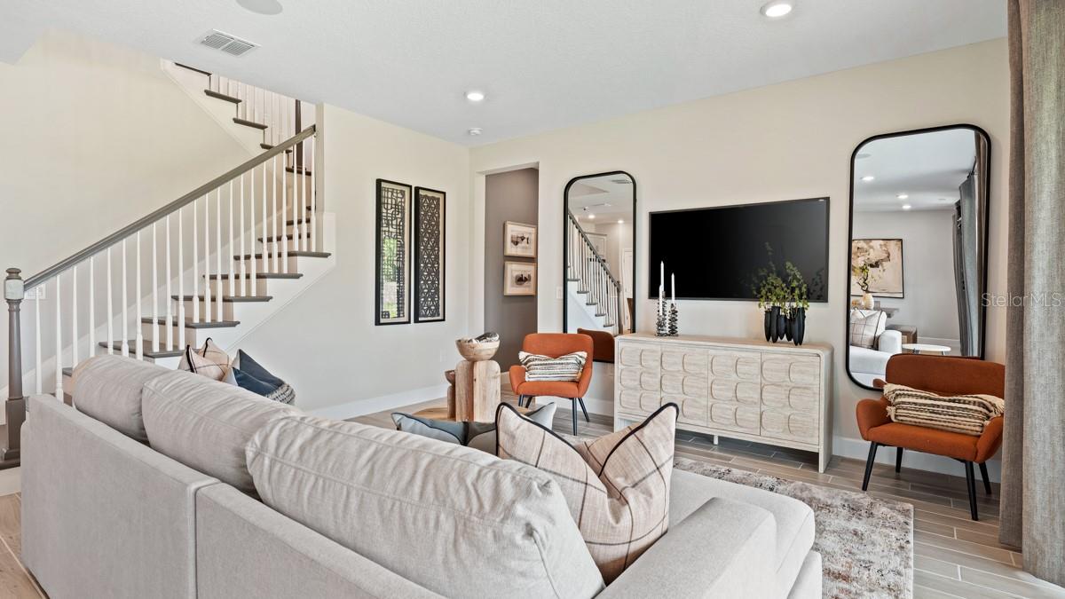 Image 21 of 58 For 14219 Sawmill Street