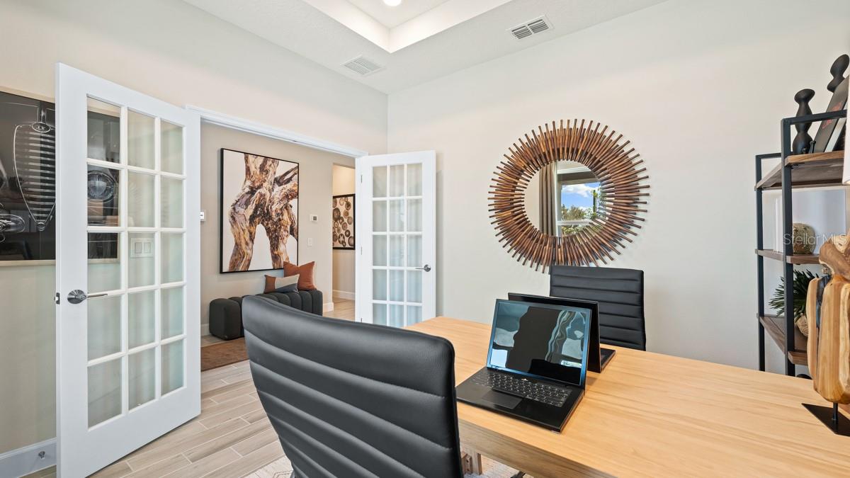 Image 25 of 58 For 14219 Sawmill Street