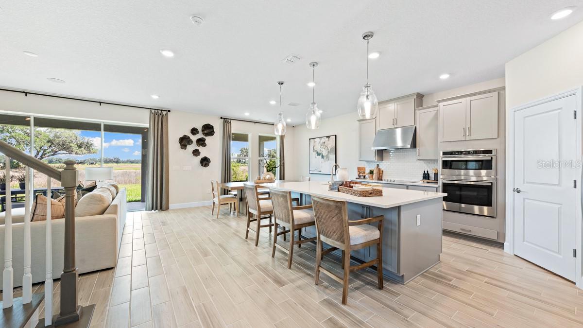 Image 7 of 58 For 14219 Sawmill Street