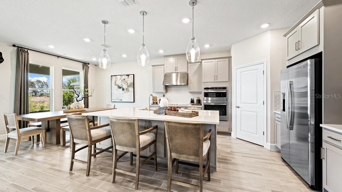 Image 8 of 58 For 14219 Sawmill Street