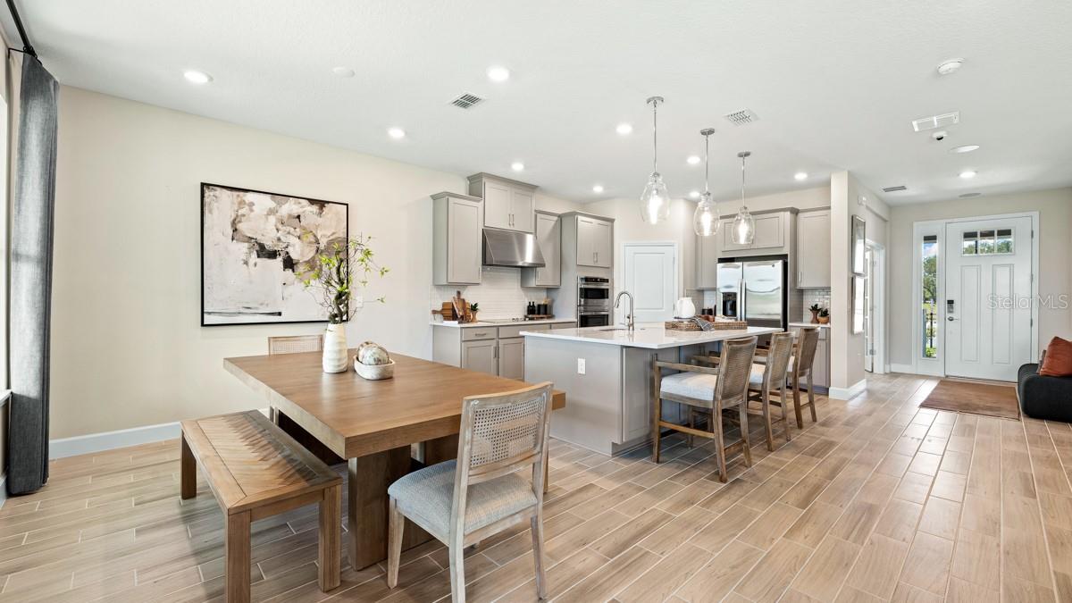 Image 9 of 58 For 14219 Sawmill Street