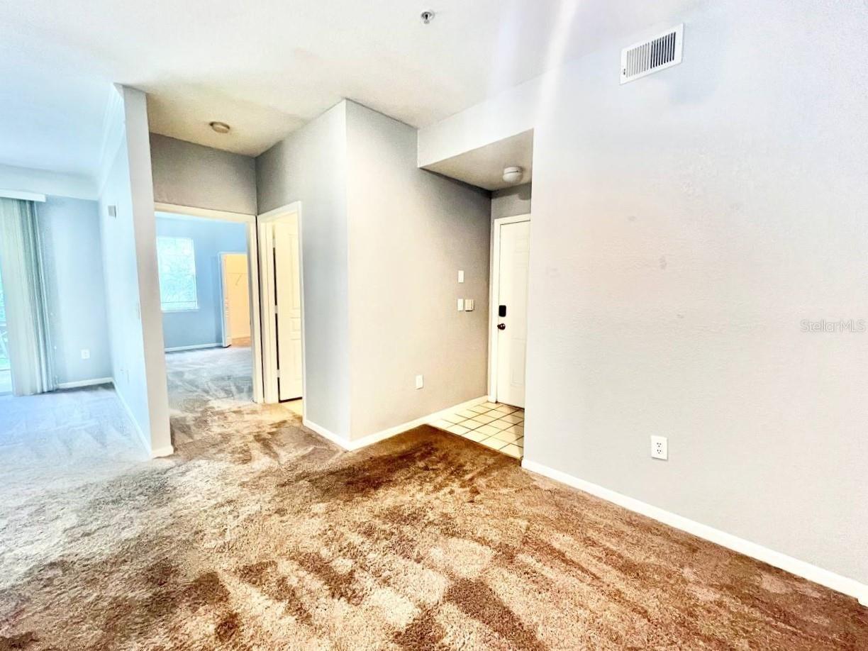 Image 13 of 30 For 17110 Carrington Park Drive 826