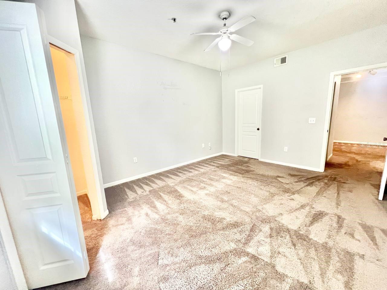 Image 17 of 30 For 17110 Carrington Park Drive 826