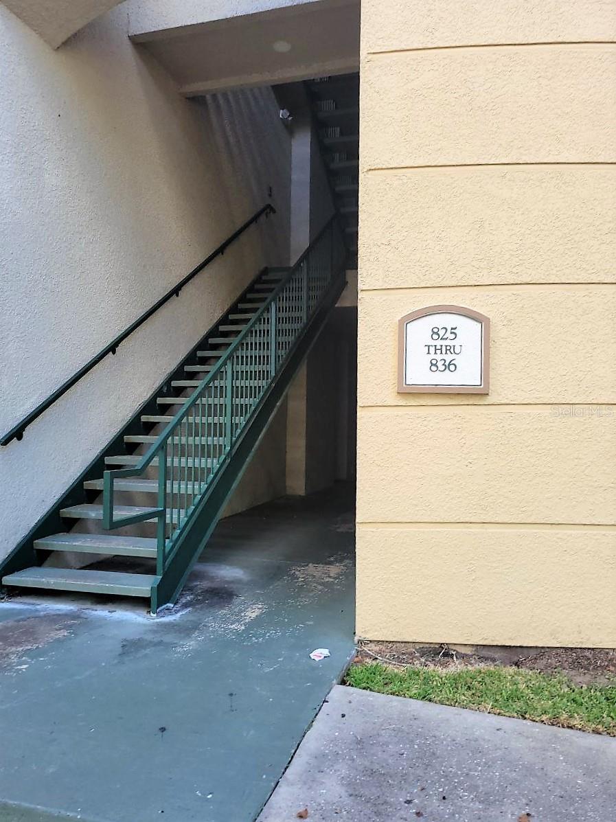 Image 4 of 30 For 17110 Carrington Park Drive 826