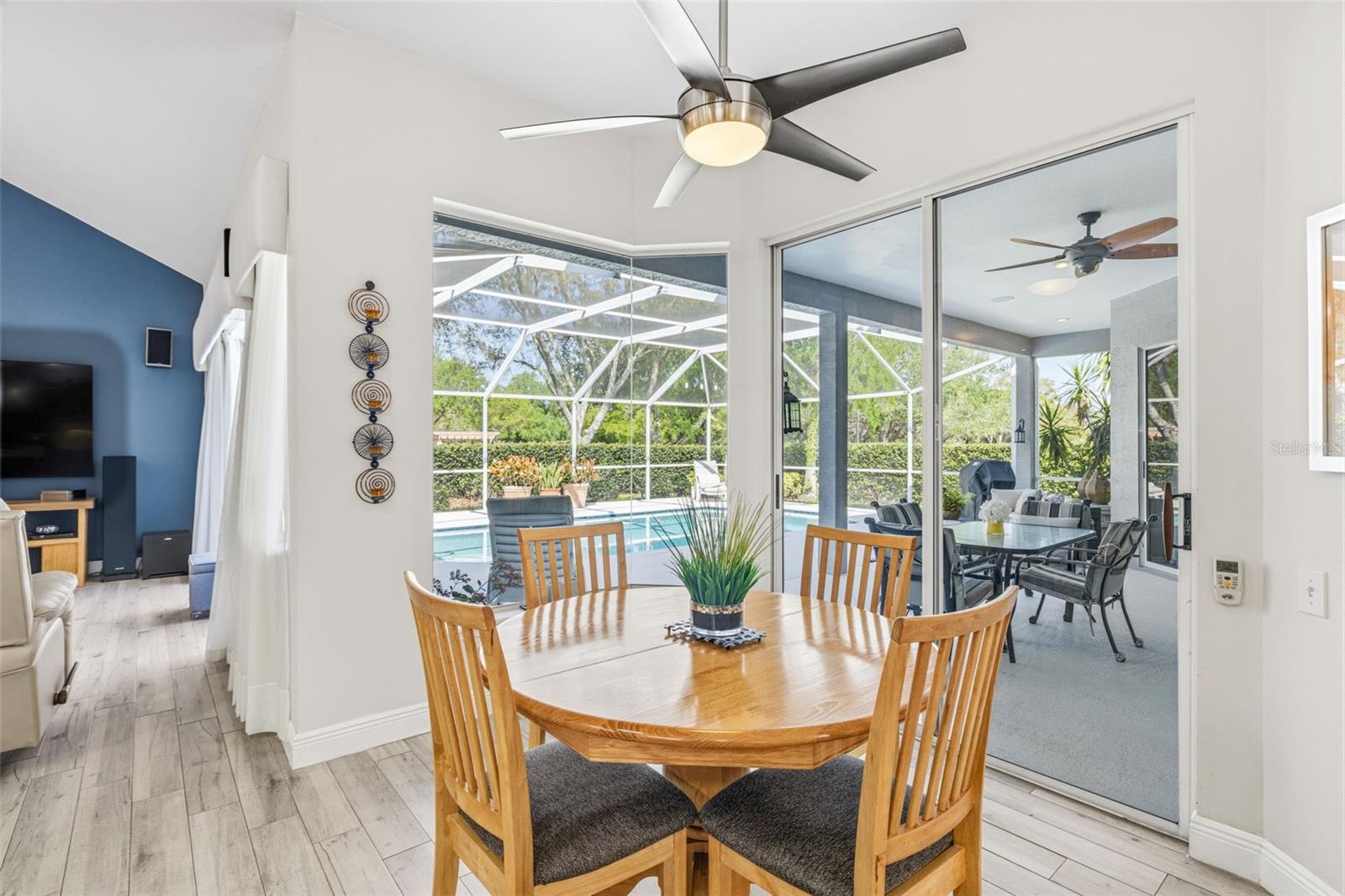 Image 18 of 52 For 9651 Venturi Drive