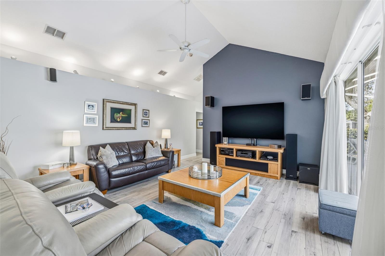 Image 20 of 52 For 9651 Venturi Drive