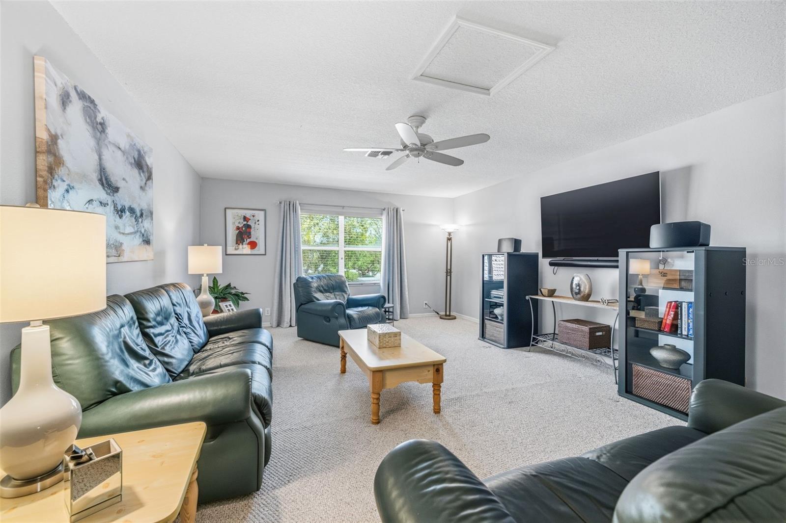 Image 22 of 52 For 9651 Venturi Drive