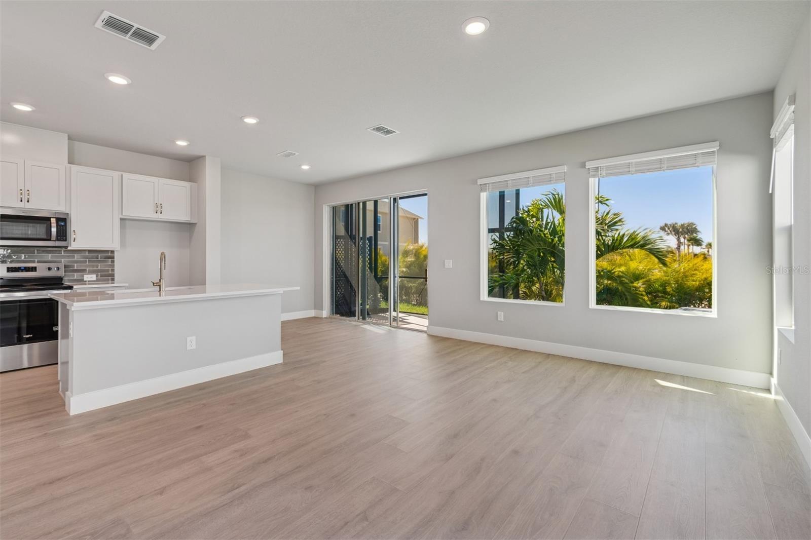 Image 16 of 53 For 11734 Full Moon Loop