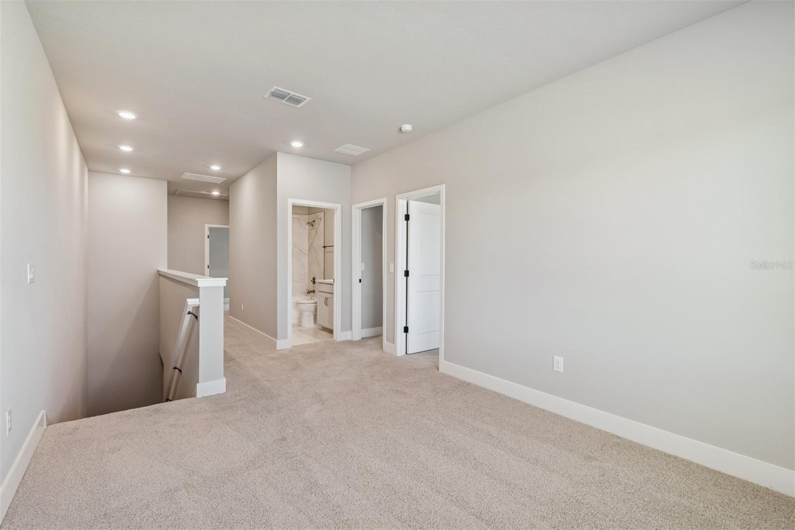 Image 23 of 53 For 11734 Full Moon Loop